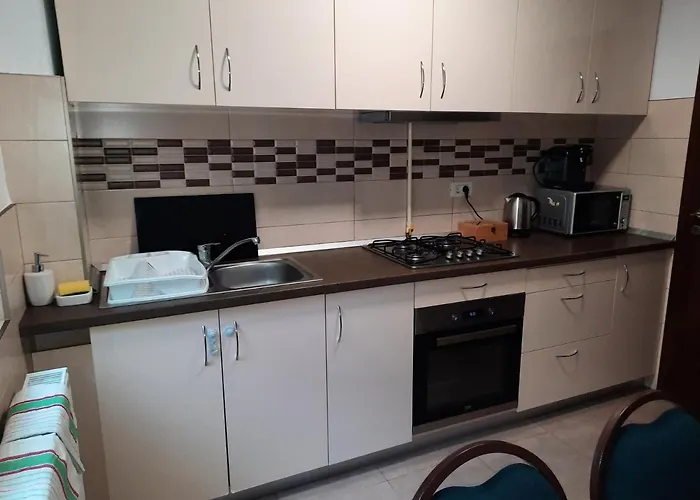 Cozy Three Апартаменти *